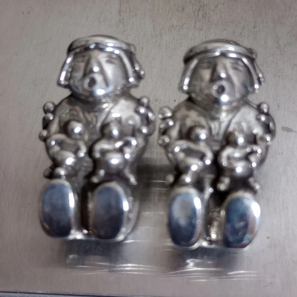 Storyteller Vintage Native American Sterling Silver  Stud Earrings - Picture 12 of 14